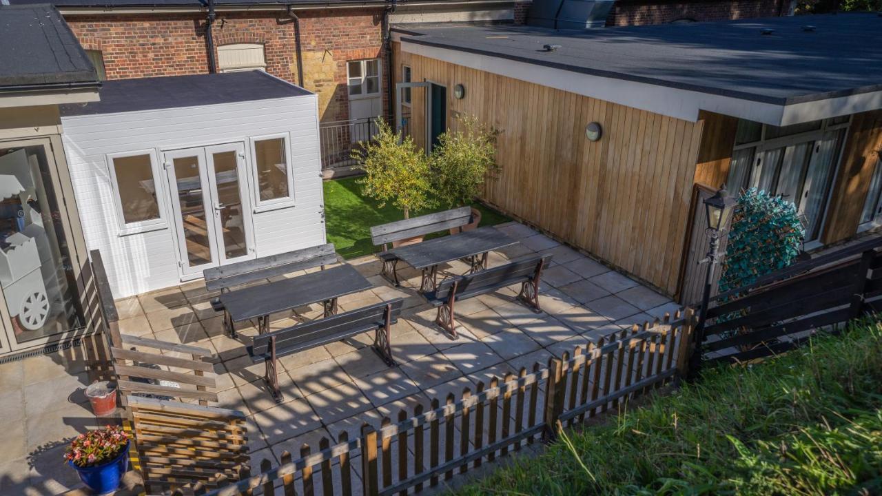 Harper'S Steakhouse With Rooms, Haslemere Eksteriør bilde
