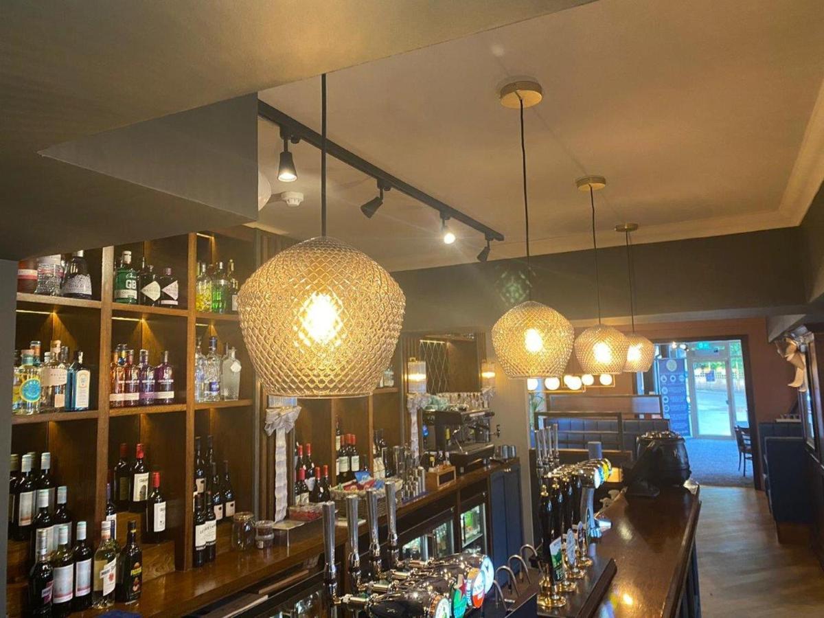 Harper'S Steakhouse With Rooms, Haslemere Eksteriør bilde